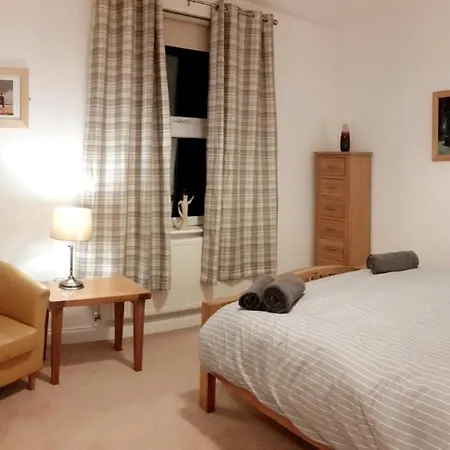 Holiday home Superb Victorian Townhouse